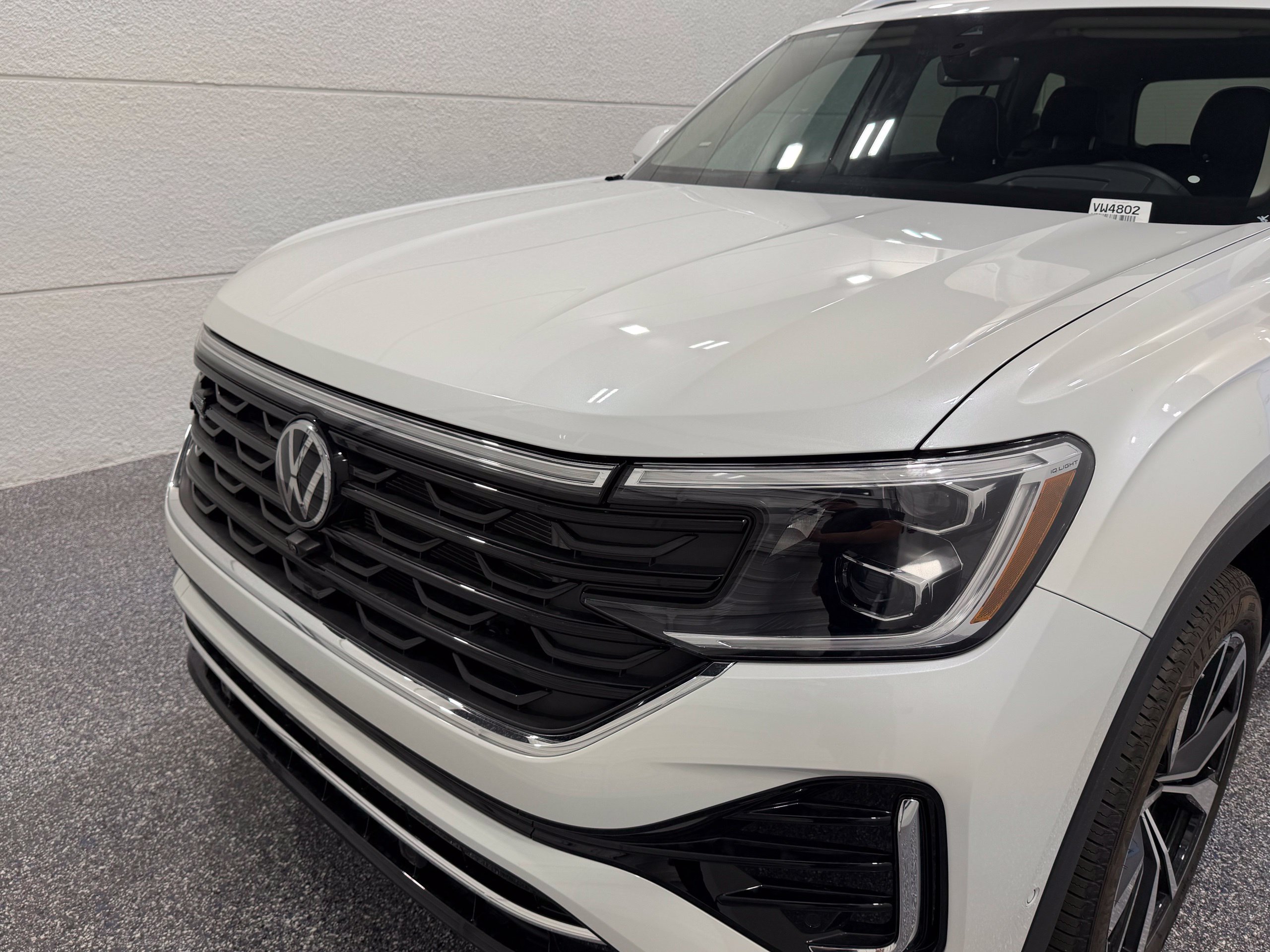 2025 Volkswagen Atlas SEL Premium R-Line - Photo 15