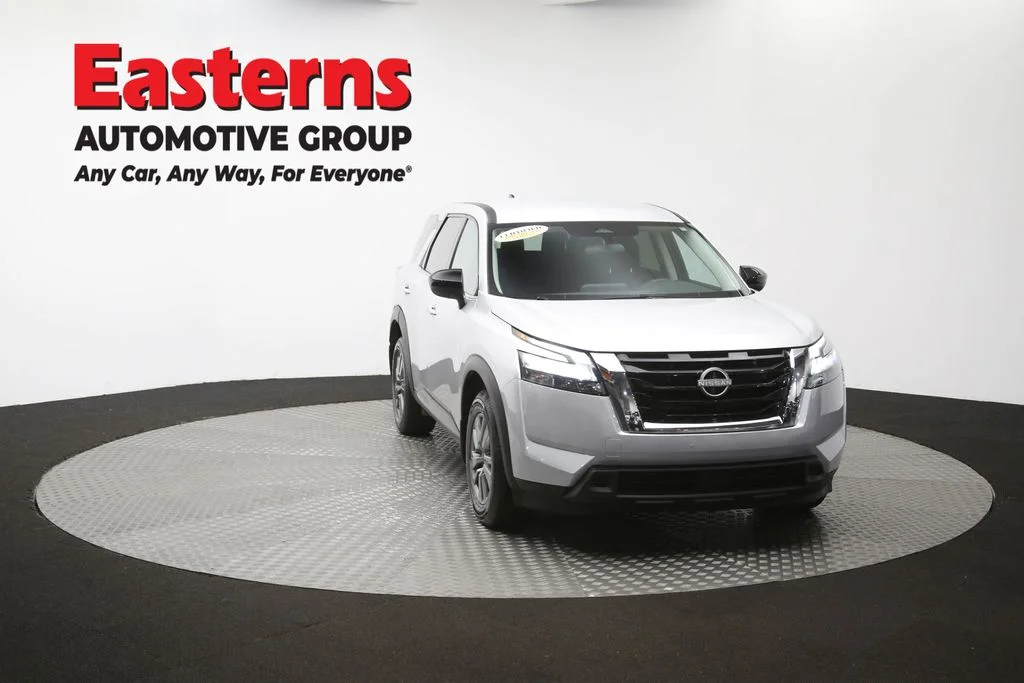 Used 2023 Silver Nissan S image 50