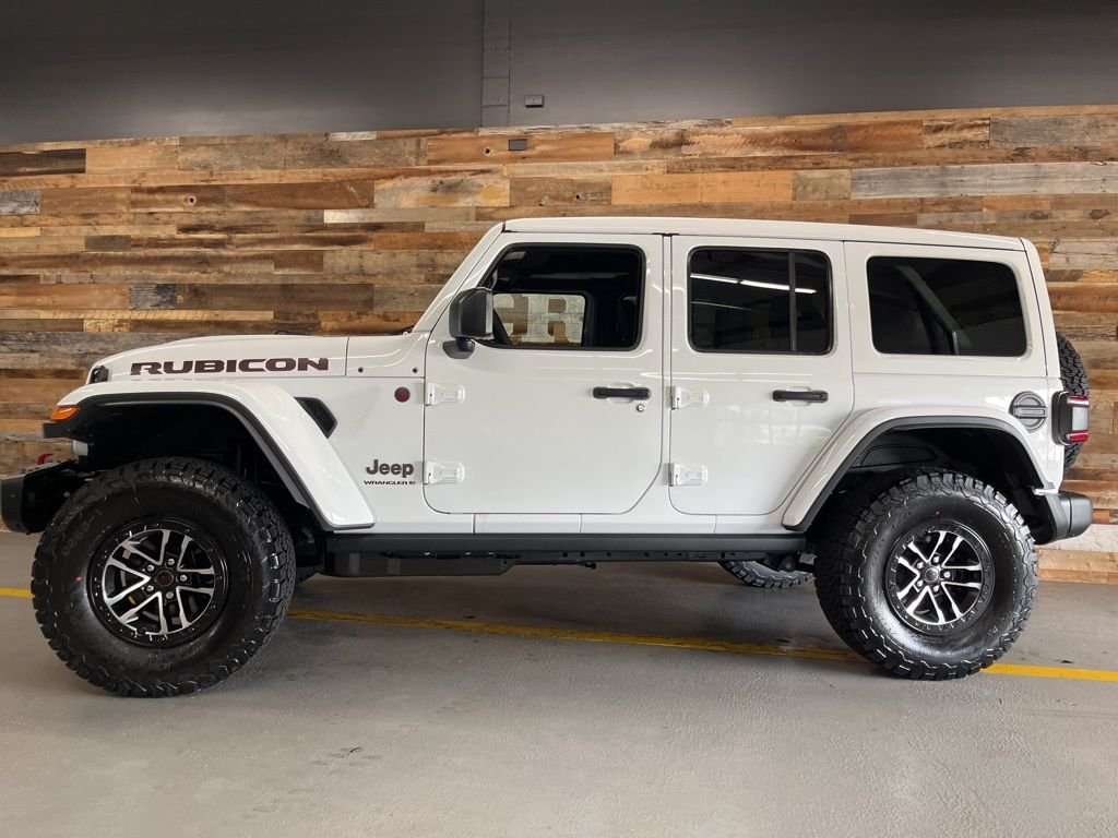 New 2026 Bright White Clear-Coat Exterior Paint Jeep Rubicon X image 20