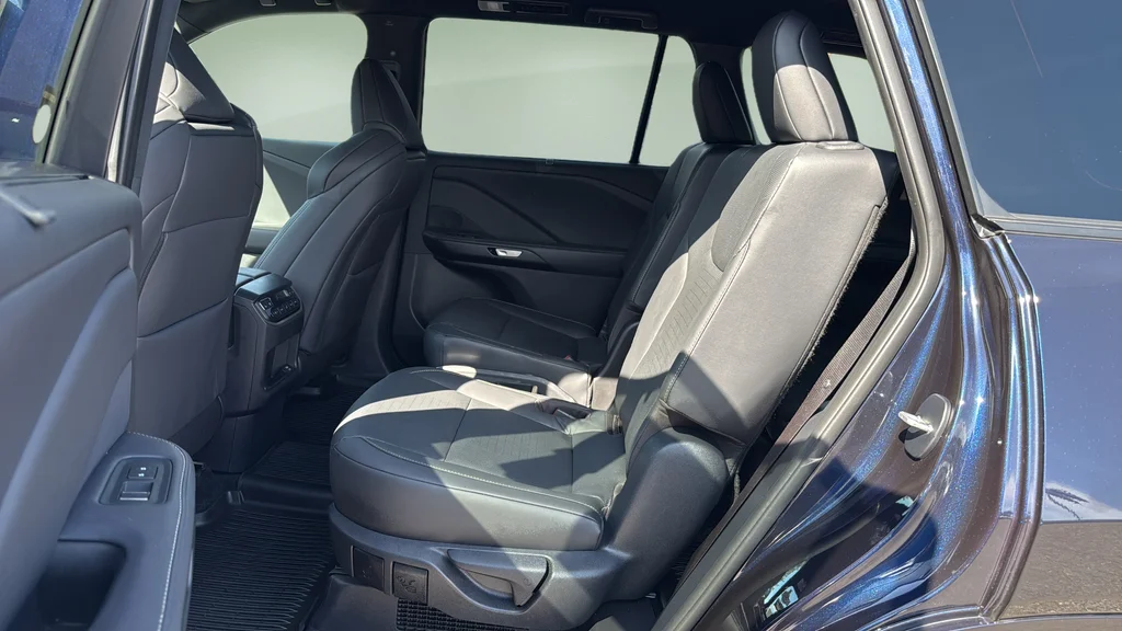 Used 2026  Lexus 500h F SPORT Performance Premium image 16