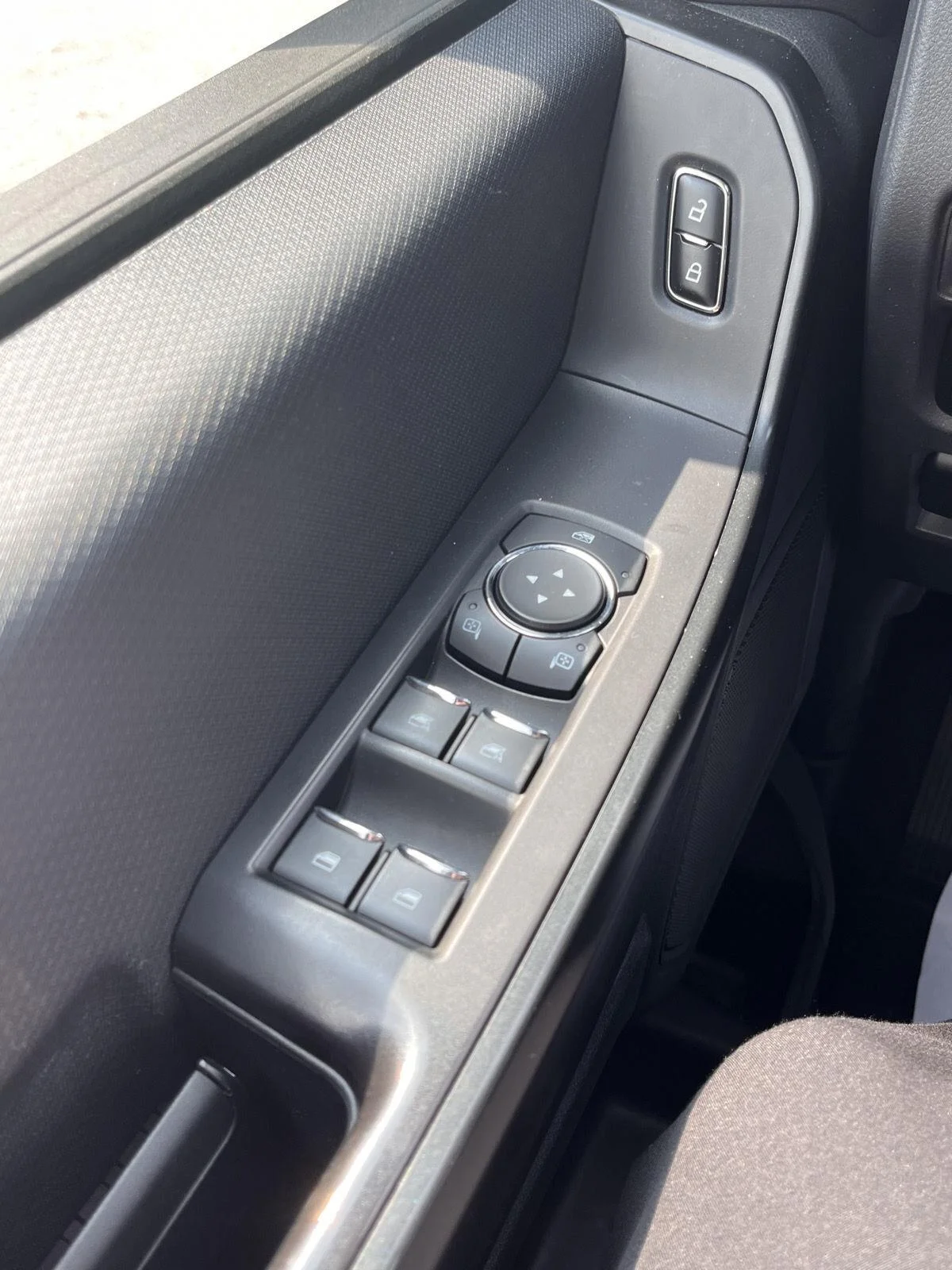 Used 2023 Black Metallic Ford XL image 22