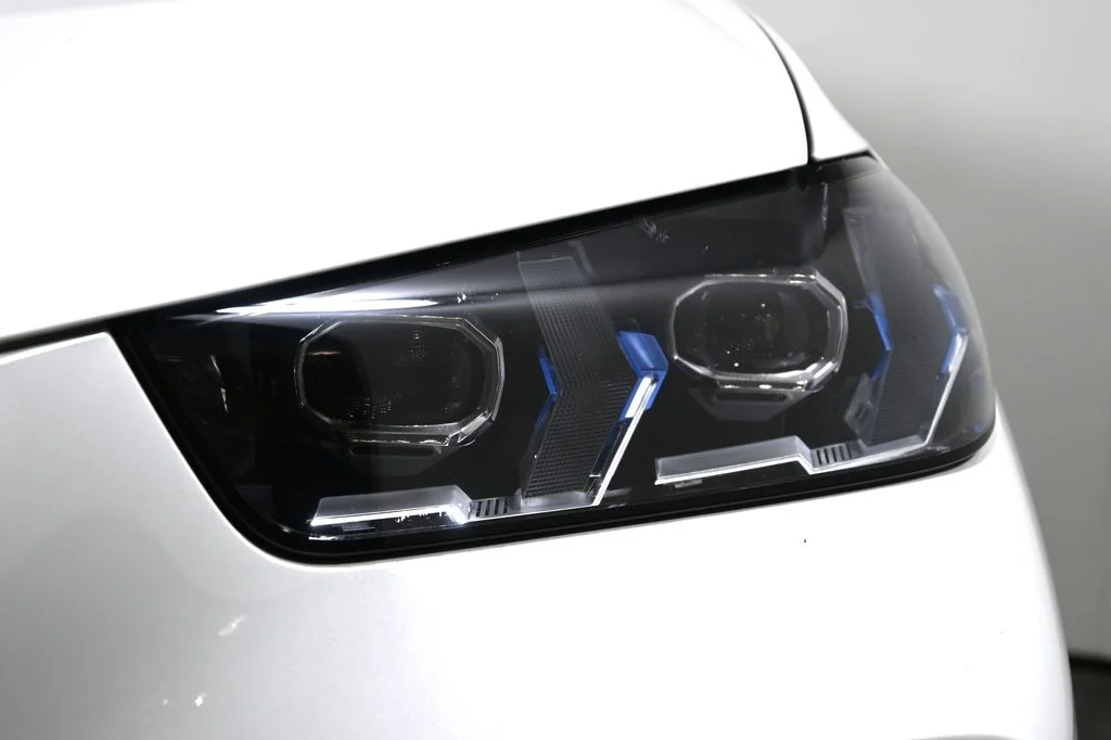 Used 2026 White BMW xDrive50e image 11