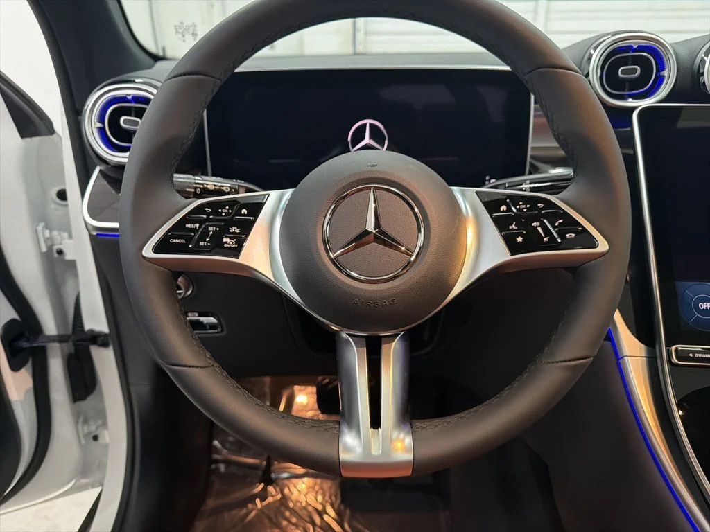 Used 2026 White Mercedes-Benz GLC 300 image 15