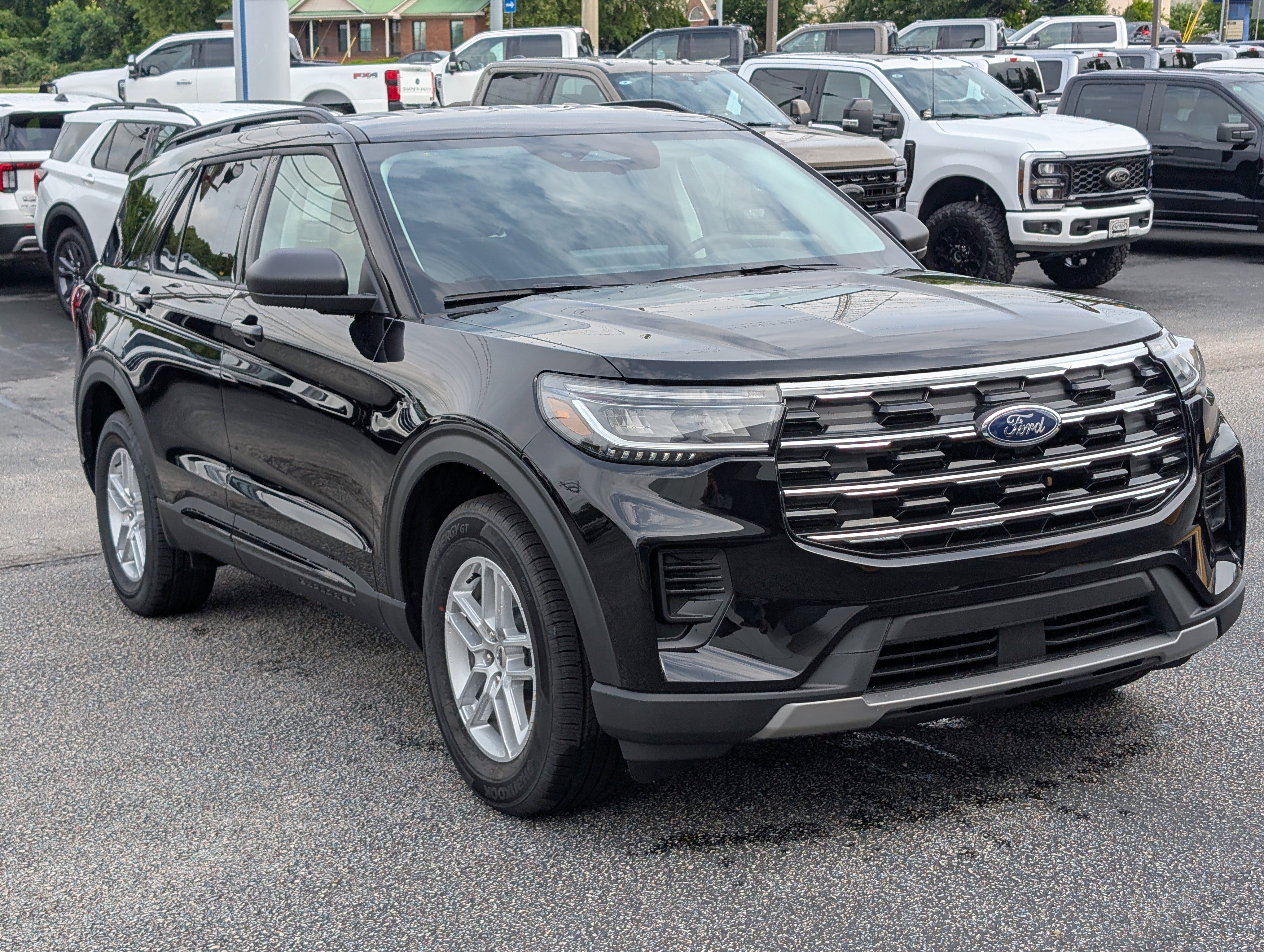 New 2026 Agate Black Metallic Ford Active image 4