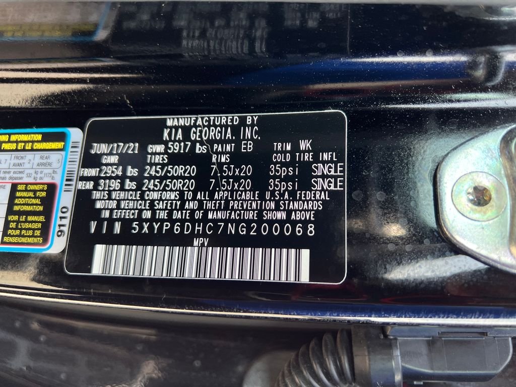 Used 2022 Black Kia S image 27