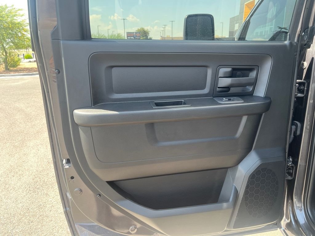 2025 RAM 2500 Tradesman - Photo 30