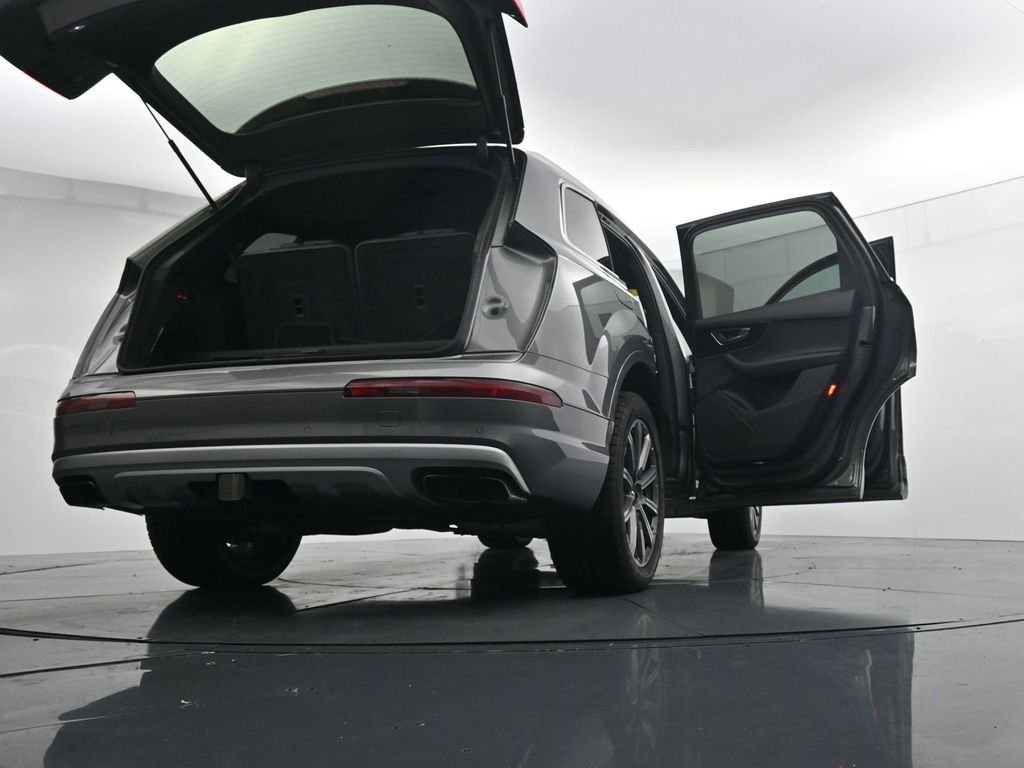 Used 2017  Audi 3.0T Premium Plus image 47