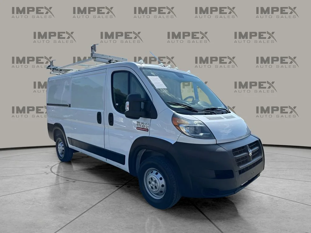 Used 2016 White Ram Low Roof image 7