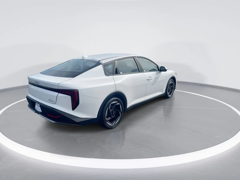 Used 2025 White Kia EX image 8