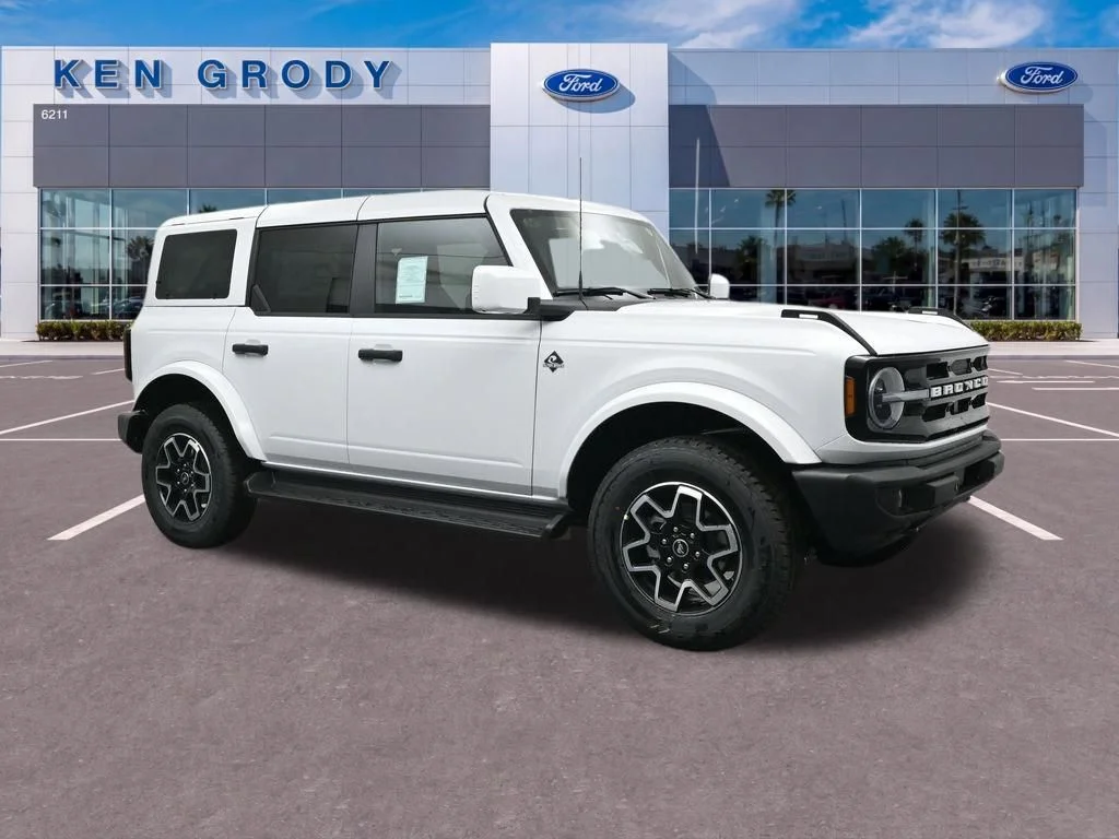 2026 Ford Bronco Outer Banks 4x4's photo