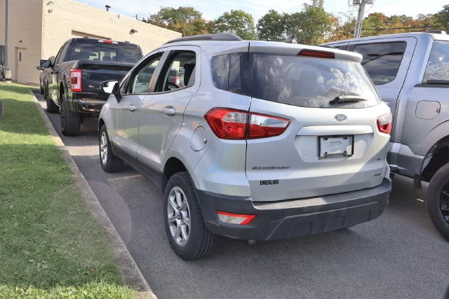 Used 2019 Silver Ford SE image 3