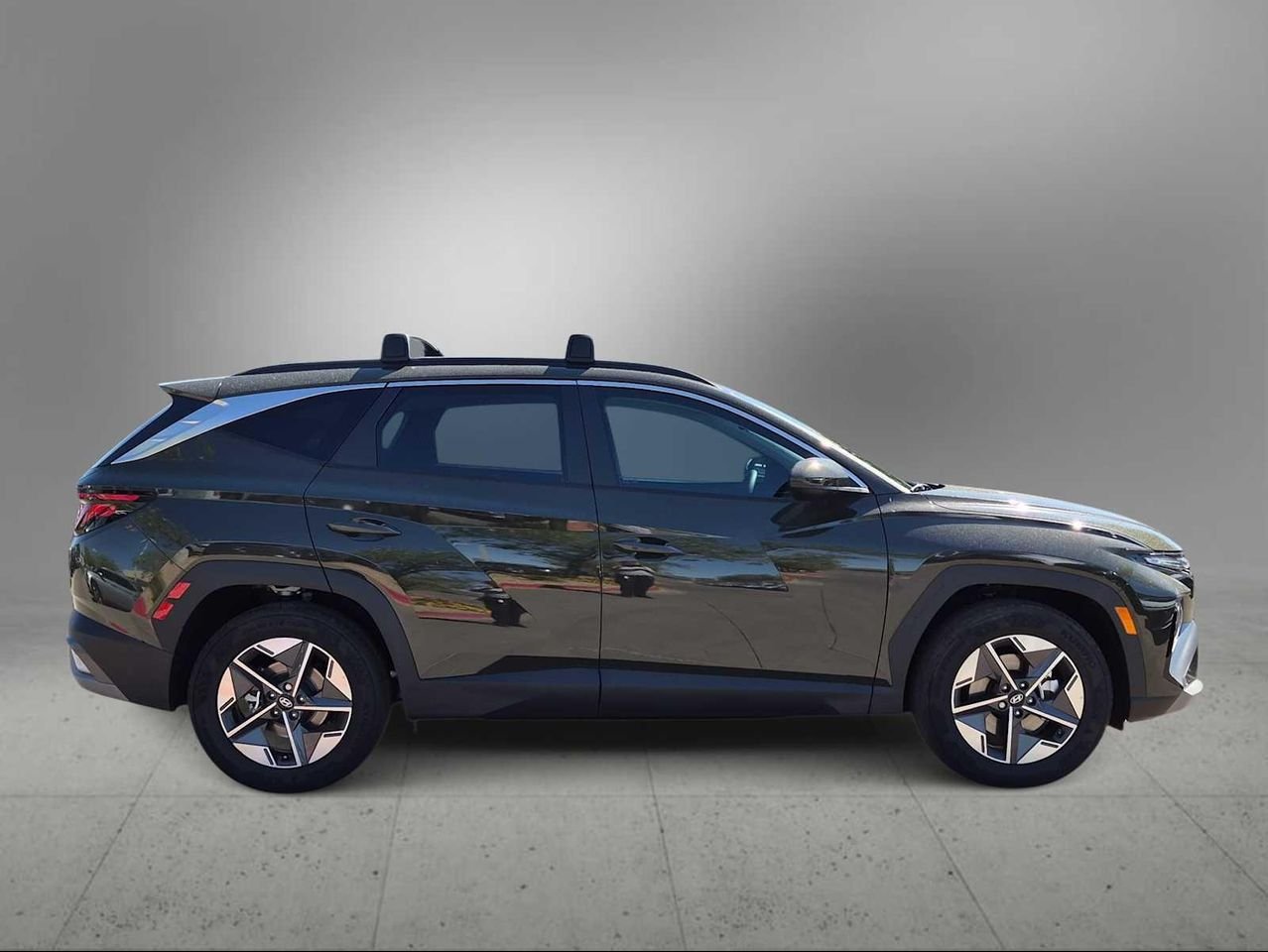 New 2026 Rockwood Green Hyundai SEL FWD image 9