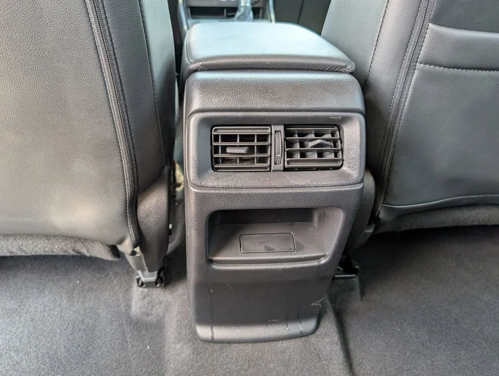 Used 2023 Black Honda EX-L 2WD image 19