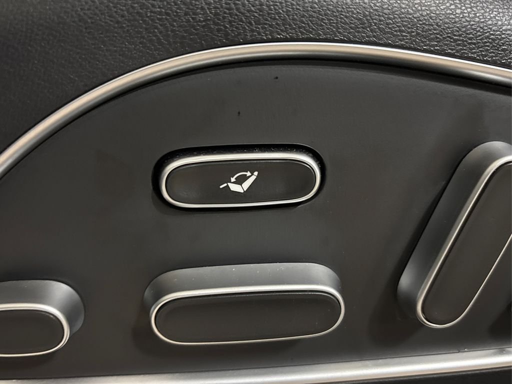 Used 2026 White Hyundai Calligraphy image 26