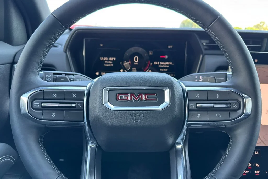 New 2026 Summit White GMC Elevation image 21
