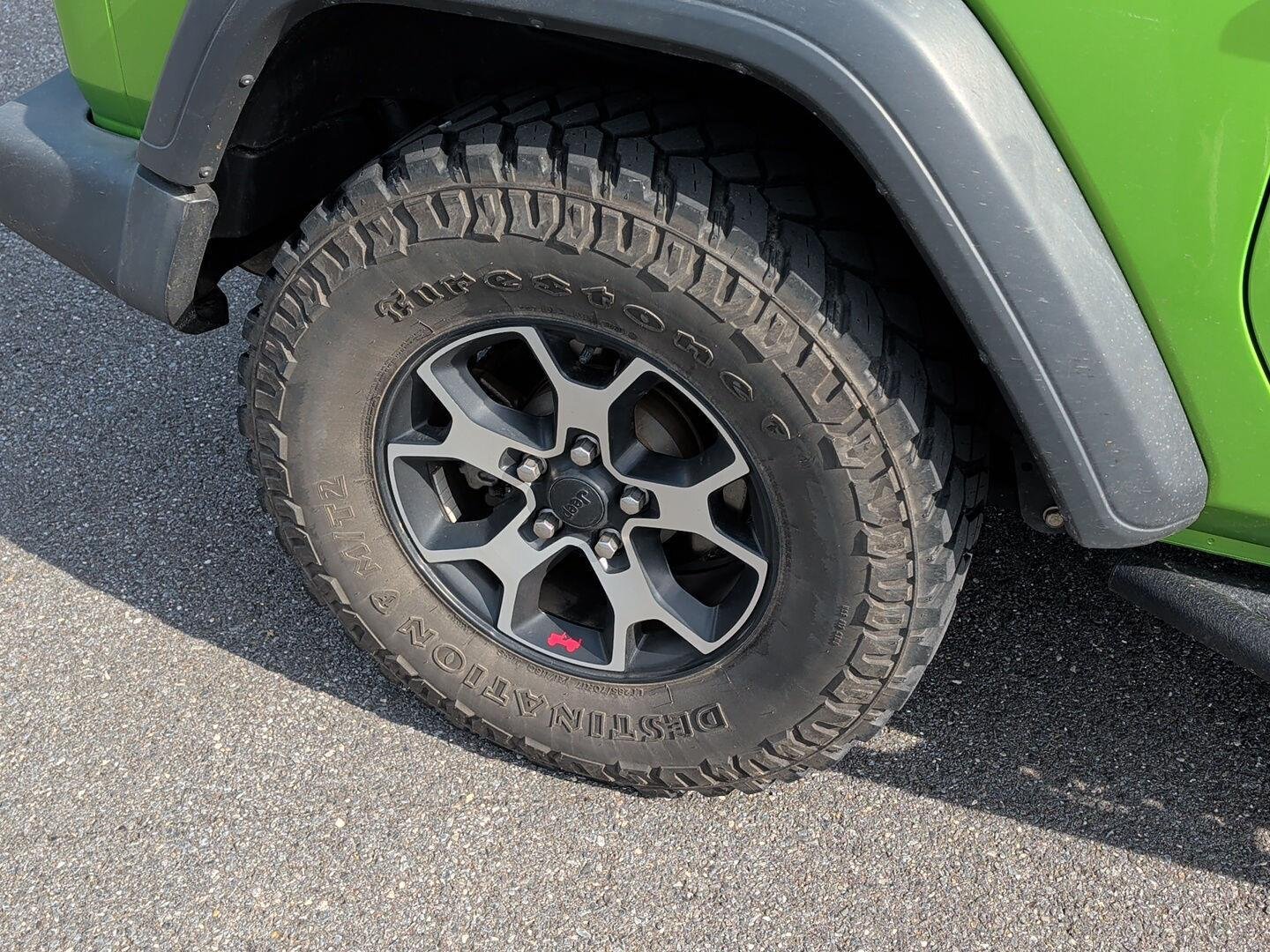 Used 2019 Mojito! Clearcoat Jeep Sport S image 10