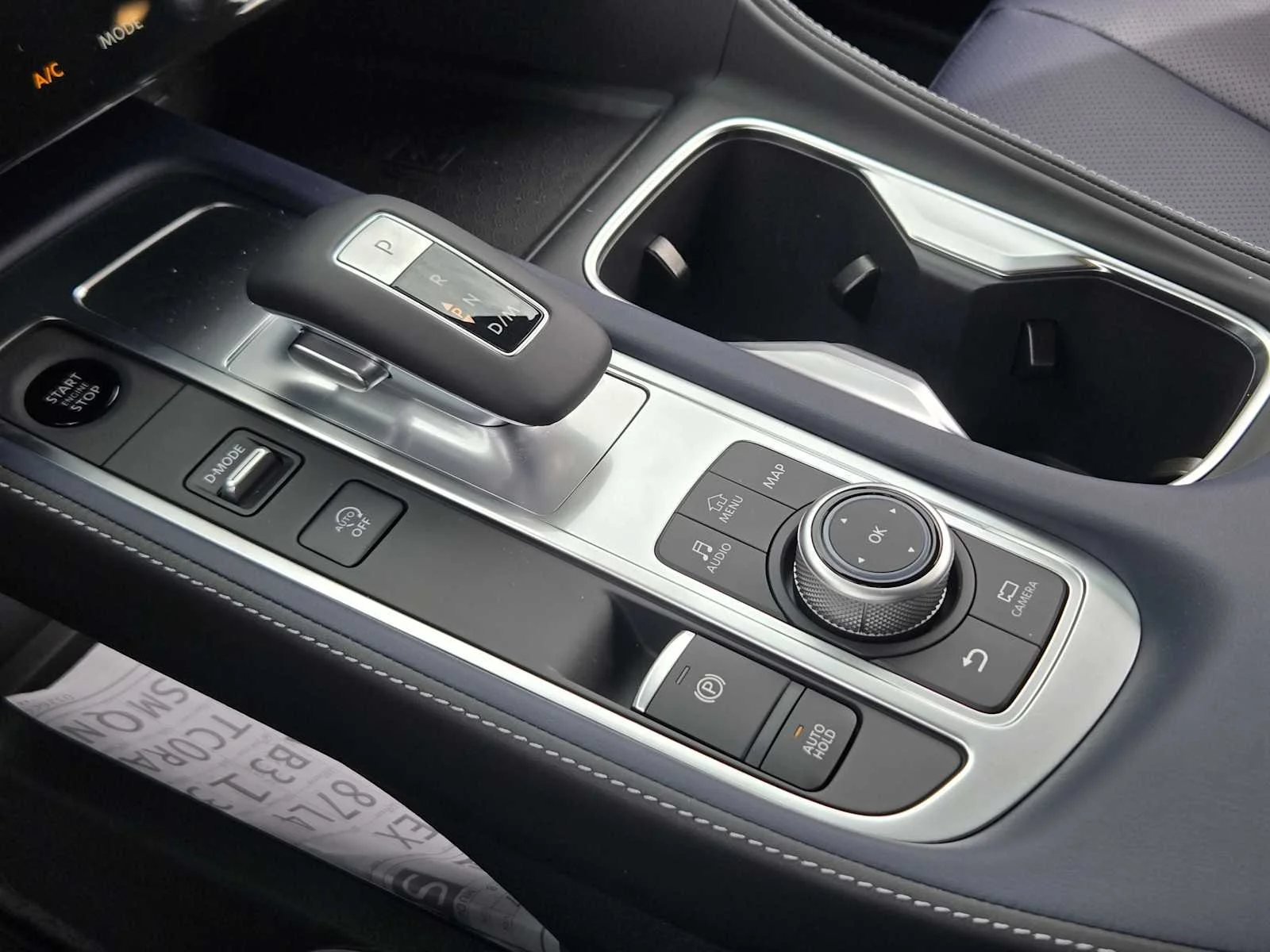 New 2026 RADIANT WHITE INFINITI Sport AWD image 14