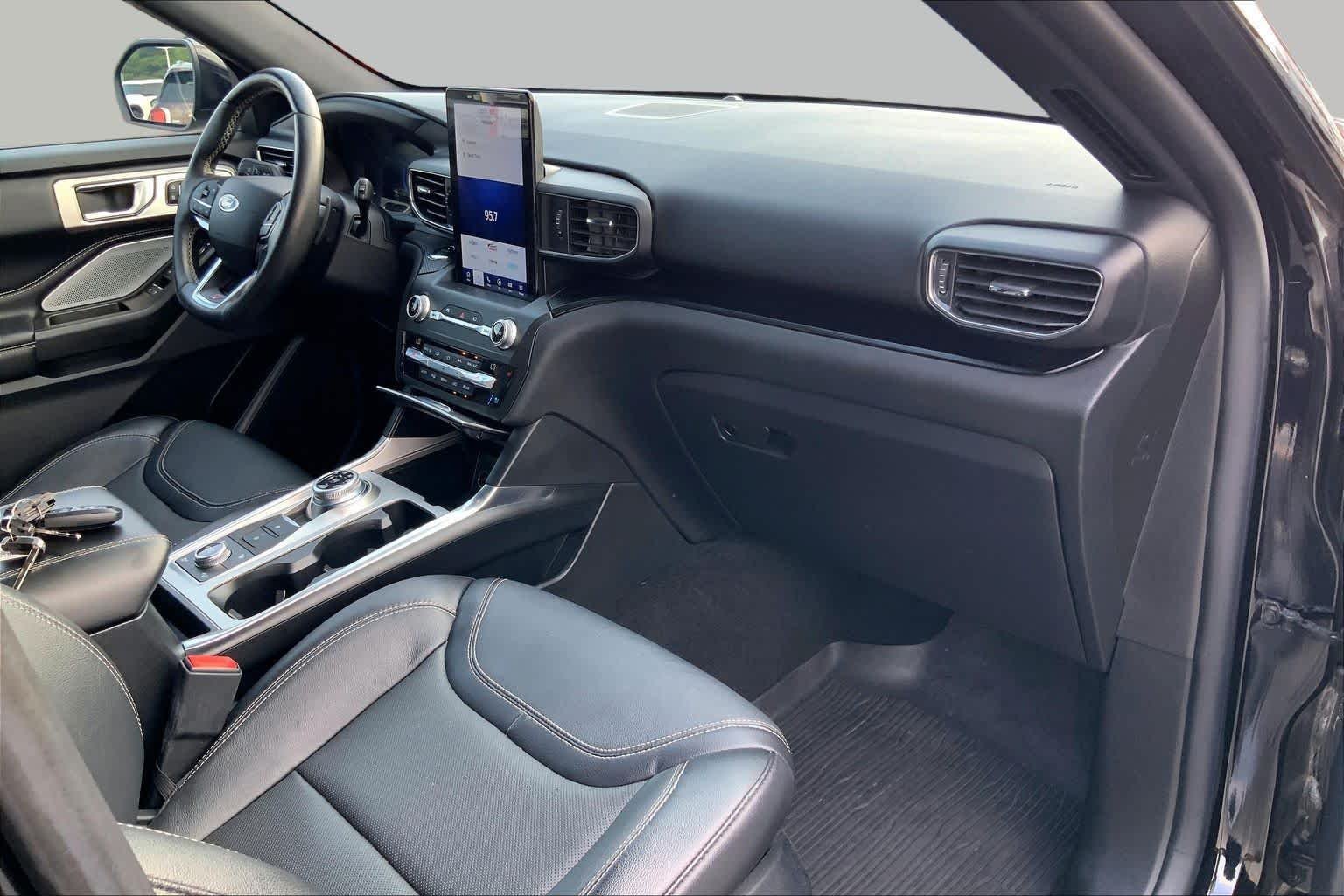 Used 2020 Agate Black Metallic Ford ST image 35