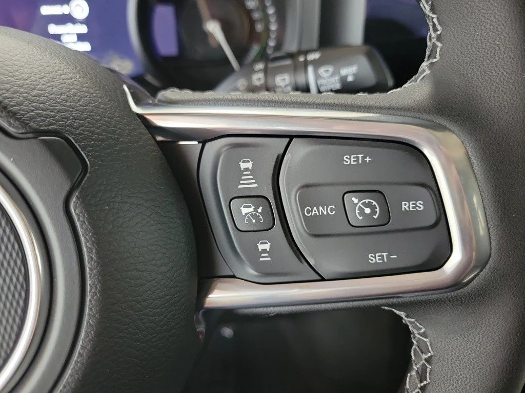New 2025 Joose Exterior Paint Jeep Sahara 4xe image 13