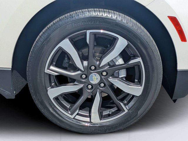 Used 2022 Pearl Chevrolet Premier image 11