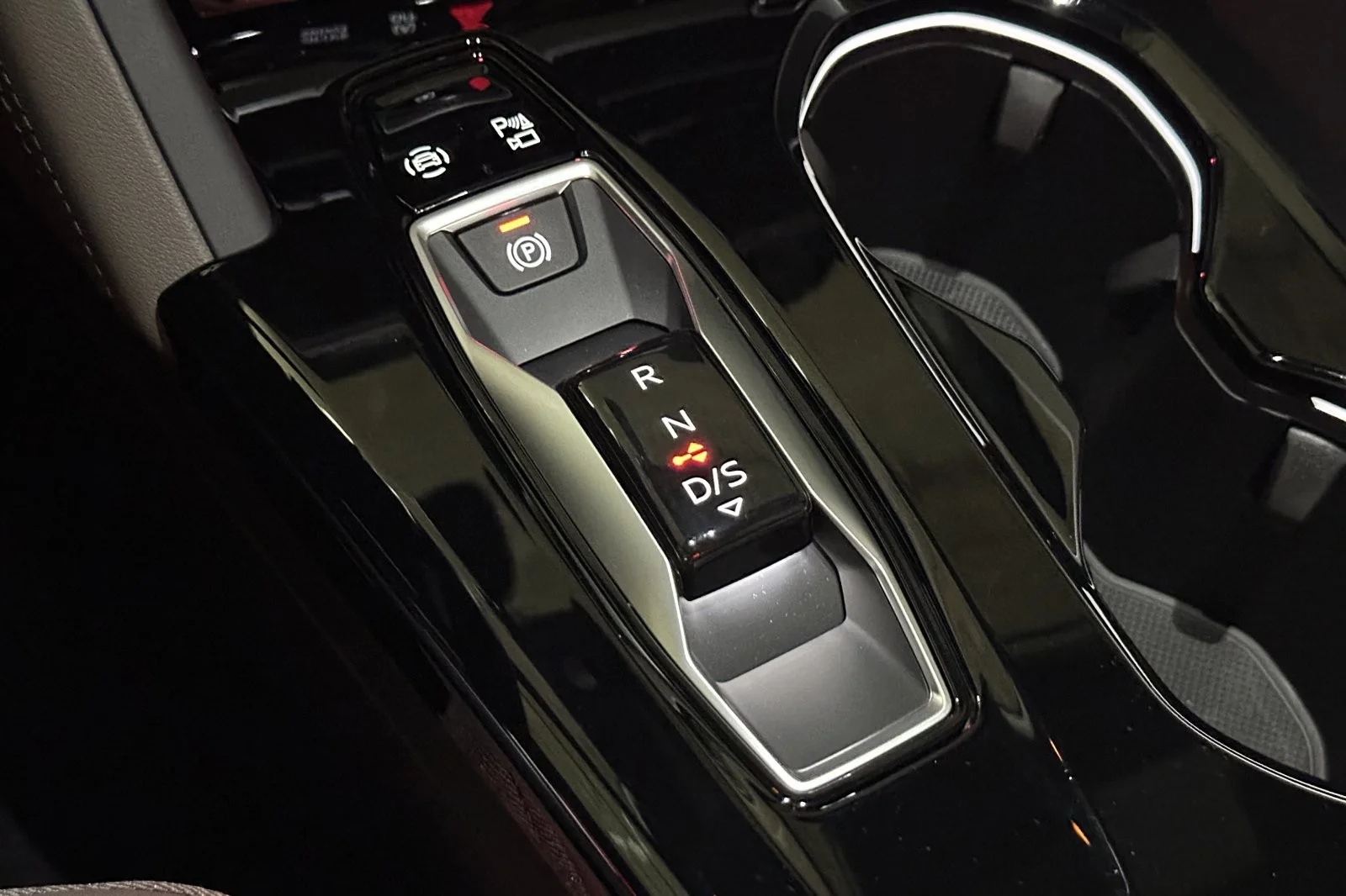 New 2026 Tambora Gray Metallic Audi Premium Plus 2.0 TFSI quattro image 21