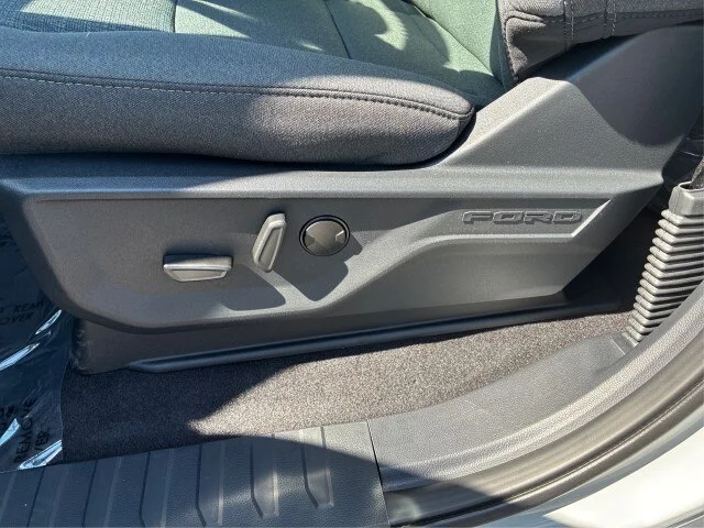 New 2026 Avalanche Ford XLT image 40