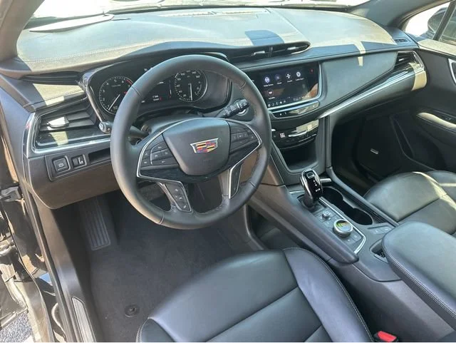 Used 2022 Stellar Black Metallic Cadillac Premium Luxury image 5