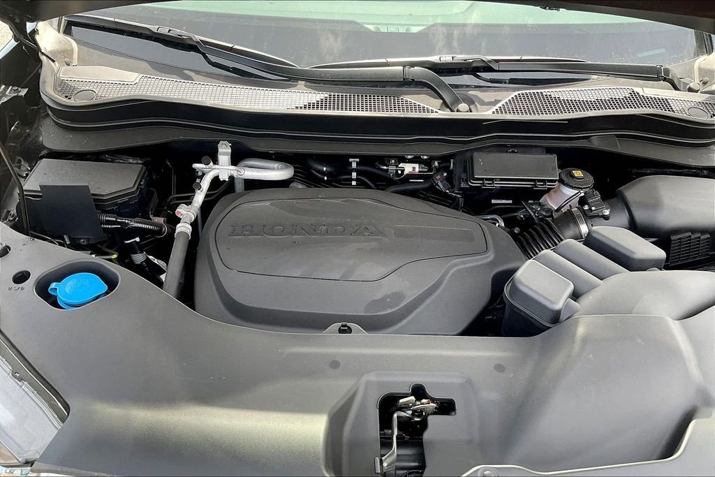 New 2026 Crystal Black Pearl Honda RTL image 11