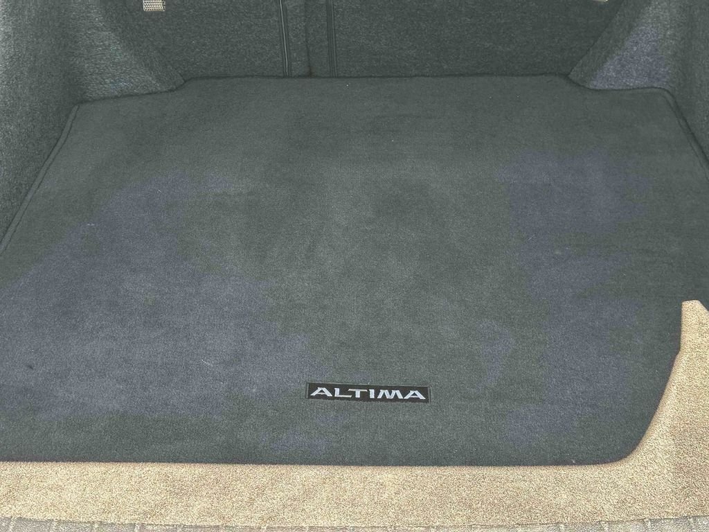 2025 Nissan Altima SV - Photo 20