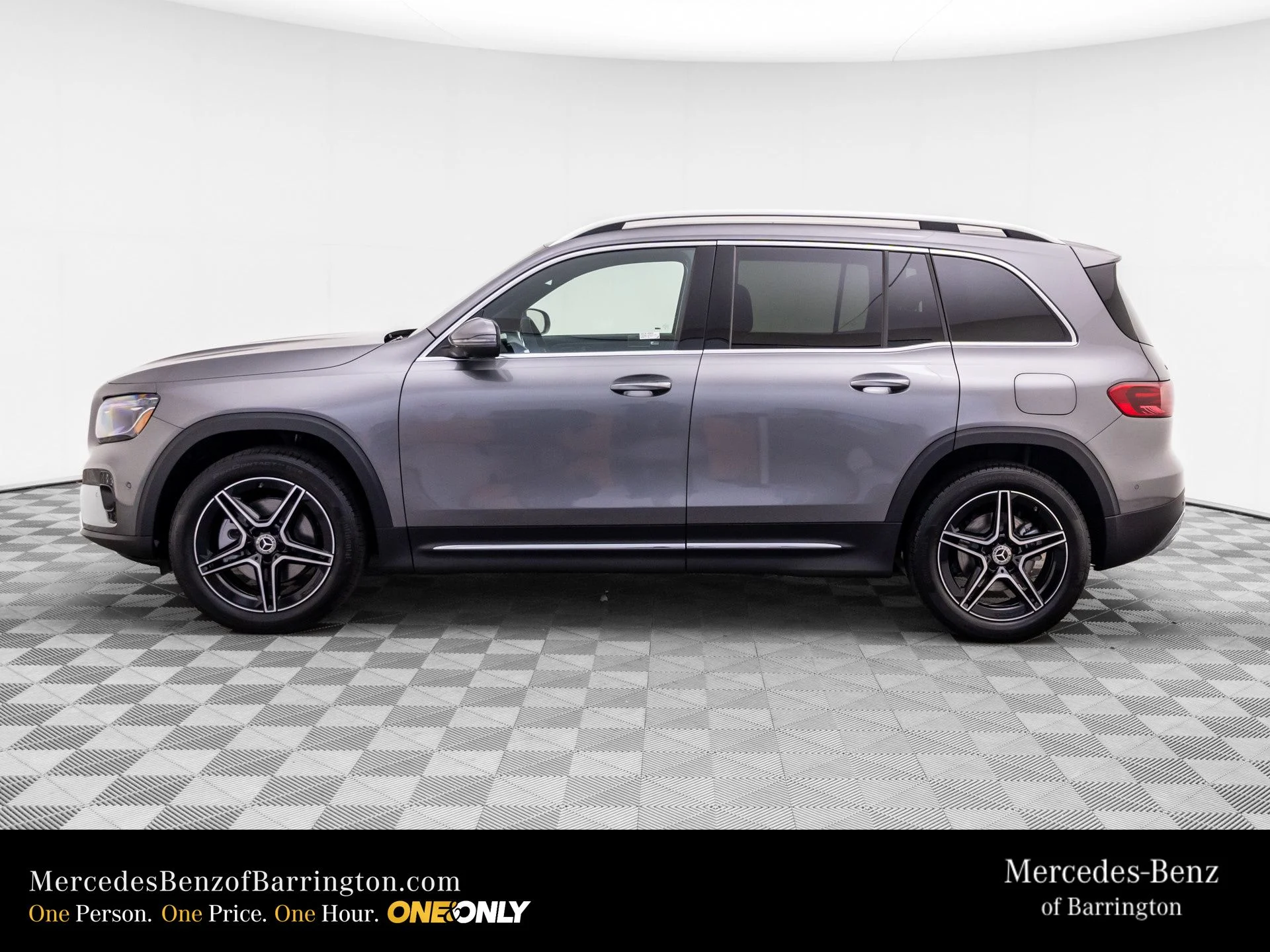 New 2026 Gray Mercedes-Benz GLB 250 image 2
