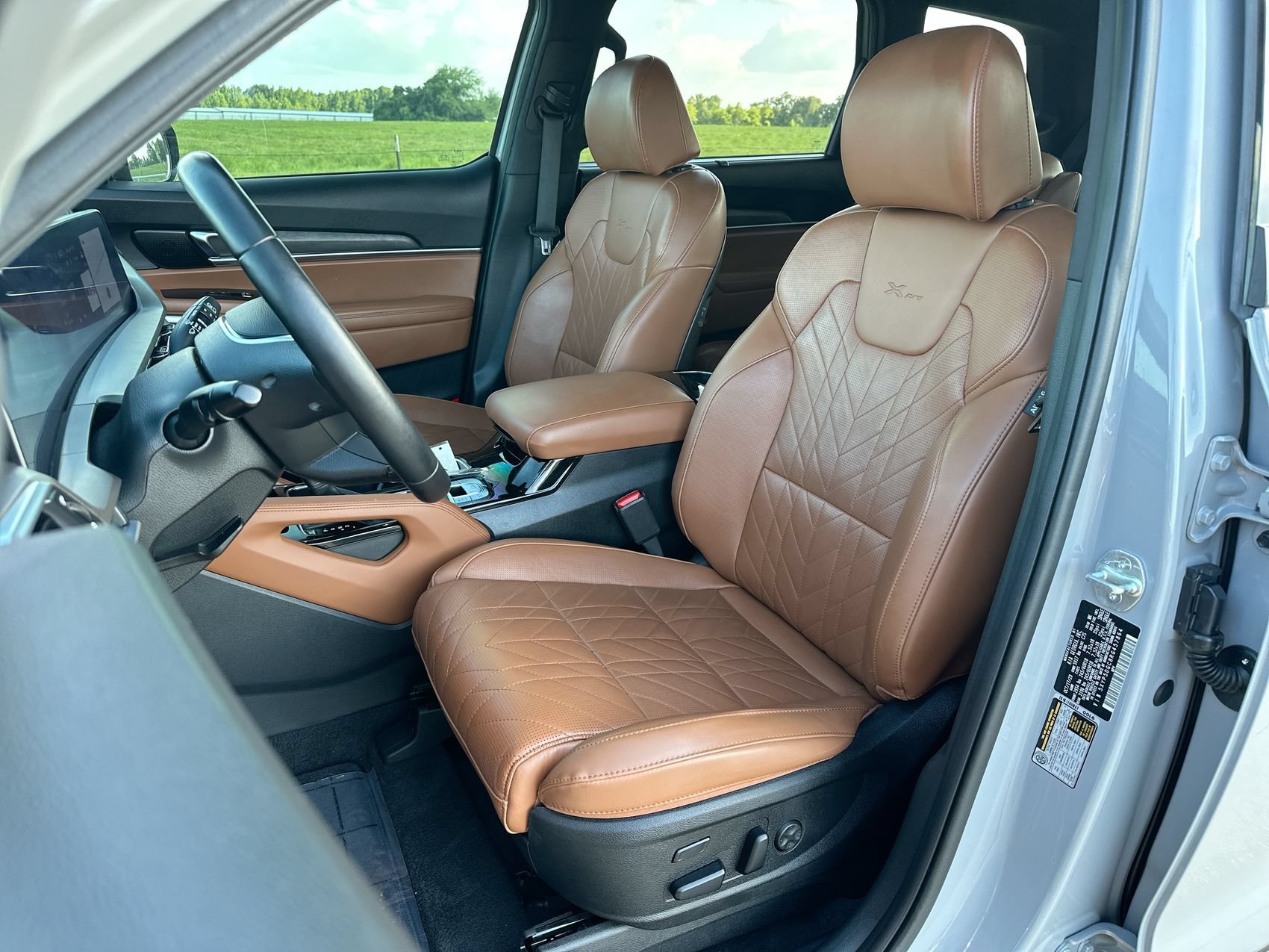 Used 2024 Wolf Gray Kia SX Prestige X-Pro image 11