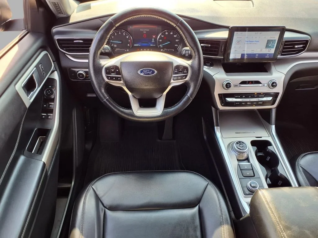 Used 2022 Blue Ford XLT image 4