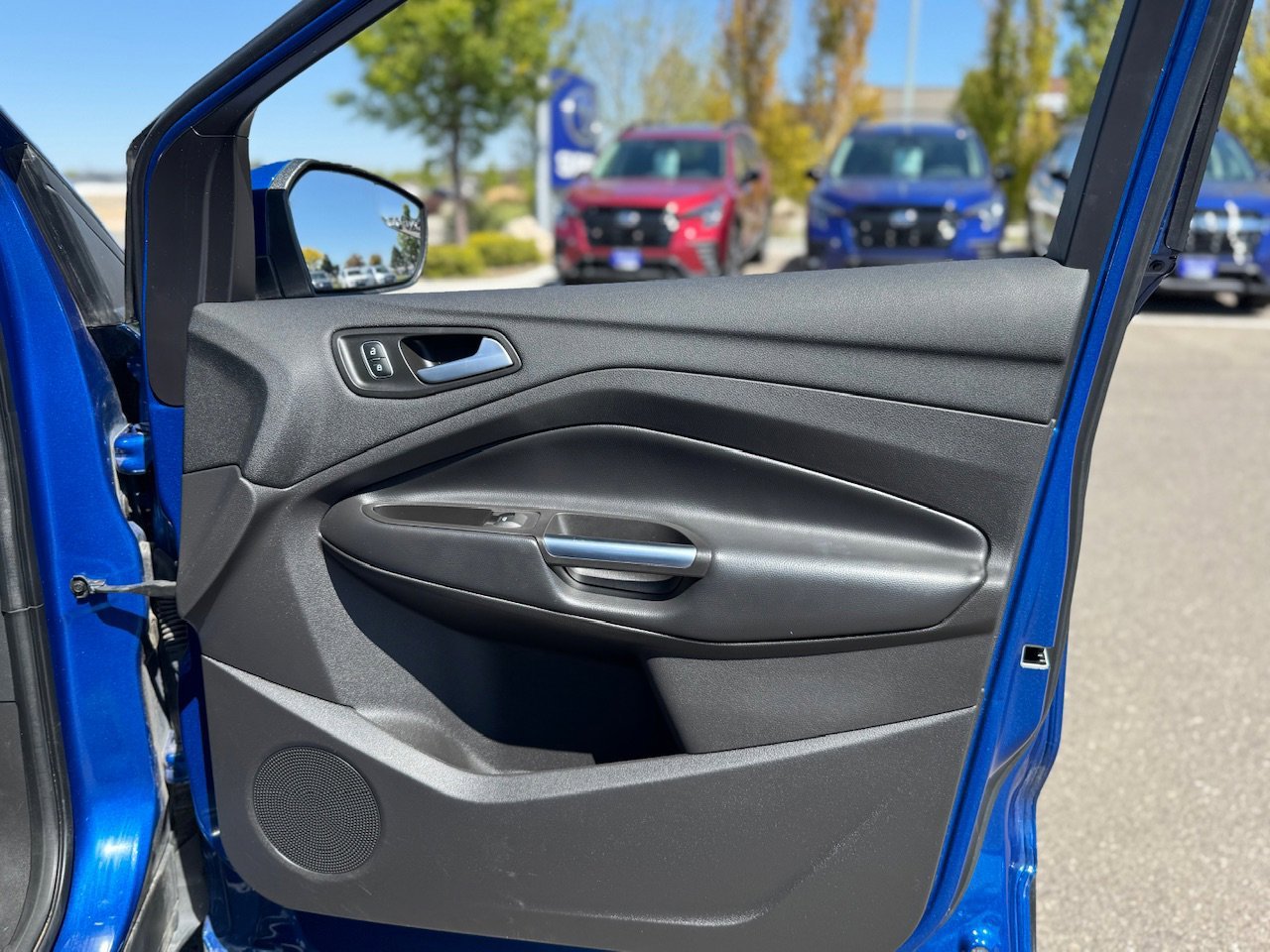 Used 2018 Lightning Blue Metallic Ford SE image 40