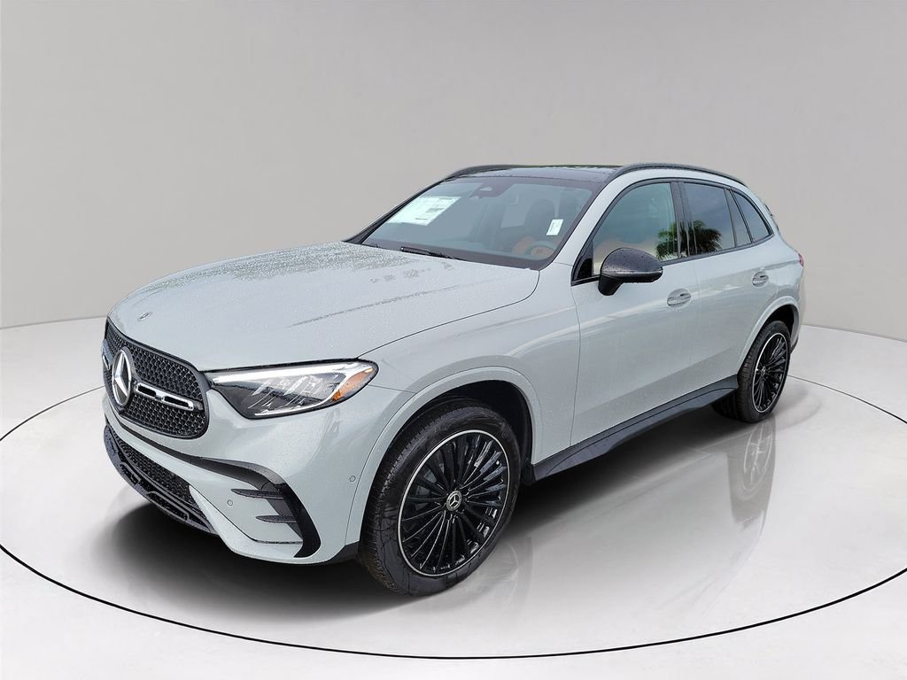 New 2027 MANUFAKTUR Alpine Grey Mercedes-Benz GLC 300 image 3