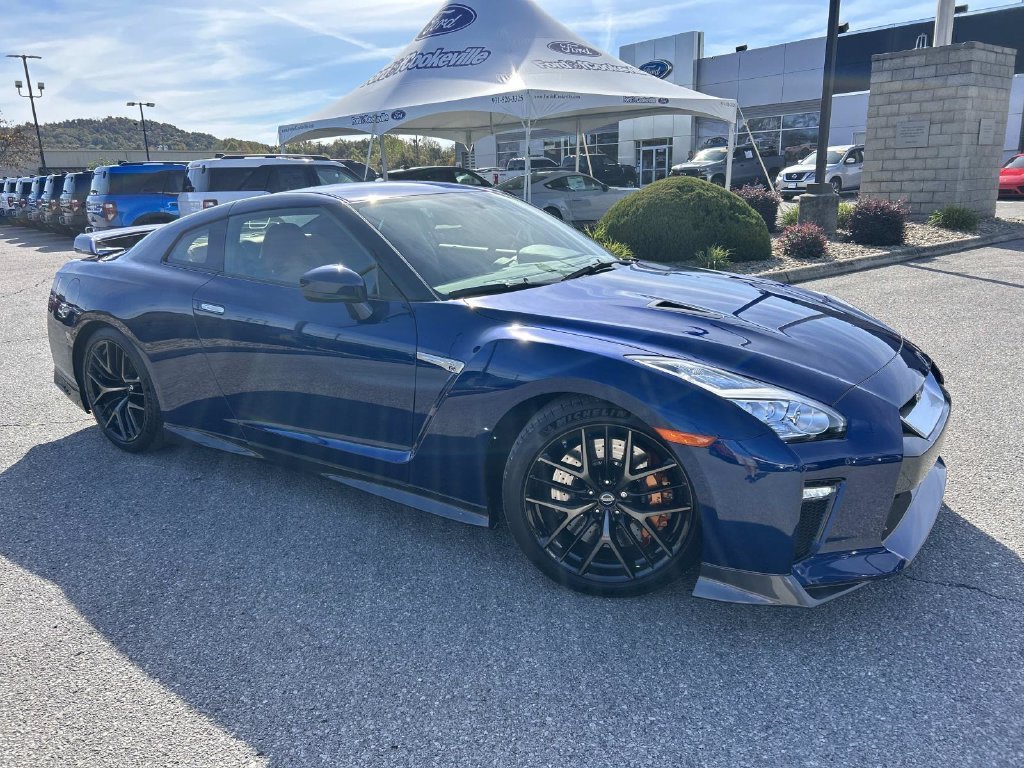 Used 2017 Deep Blue Pearl Nissan Premium image 1