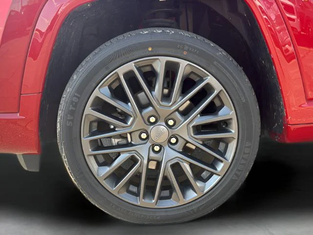 Used 2022 Red Jeep Red Edition image 28