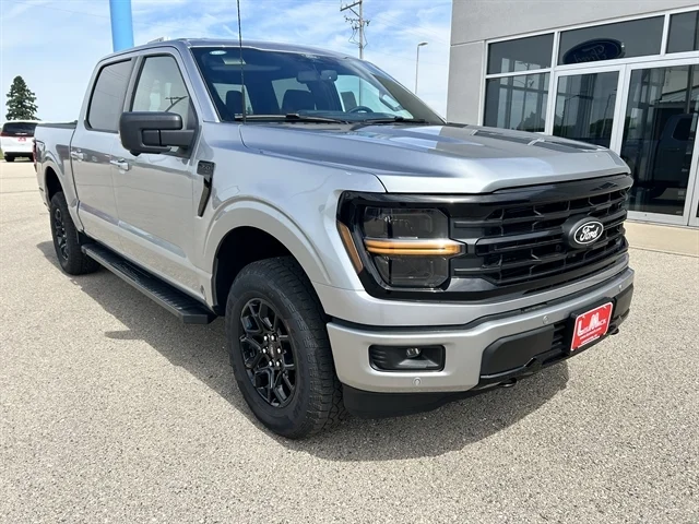 New 2026 Iconic Silver Metallic FORD XLT image 1