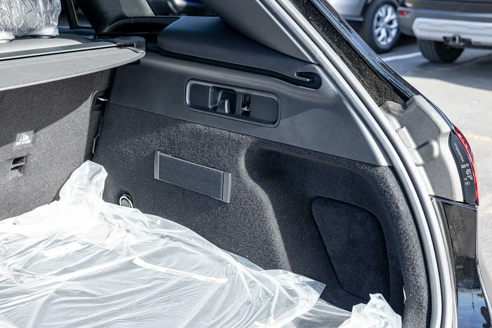 New 2026 BLACK Mercedes-Benz GLC 300 image 30