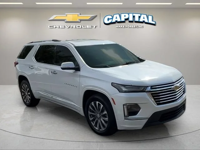 Used 2022 IRIDESCENT PEARL TRICOAT Chevrolet Premier image 7