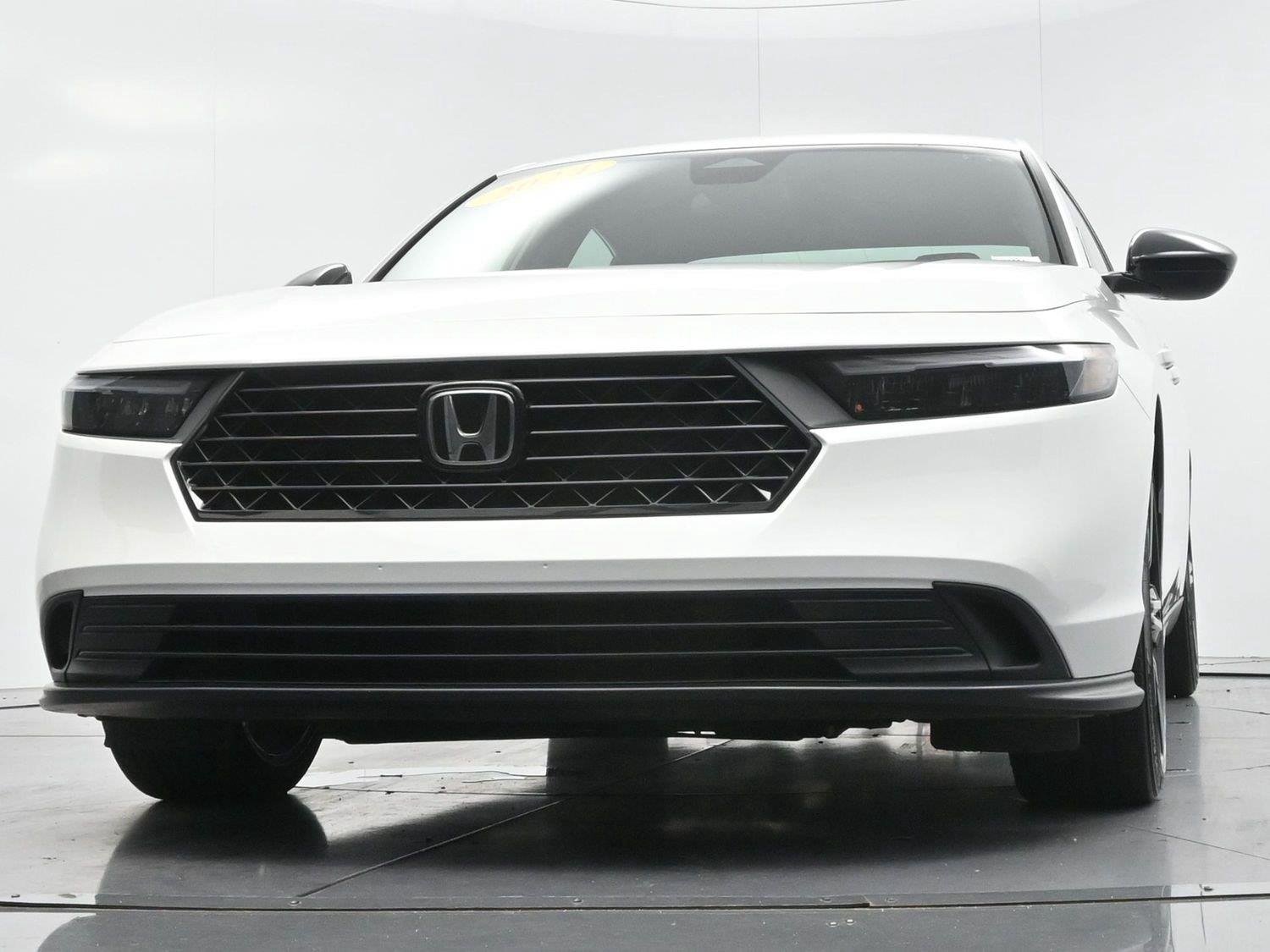 Used 2024 Platinum White Pearl Honda Sport image 50