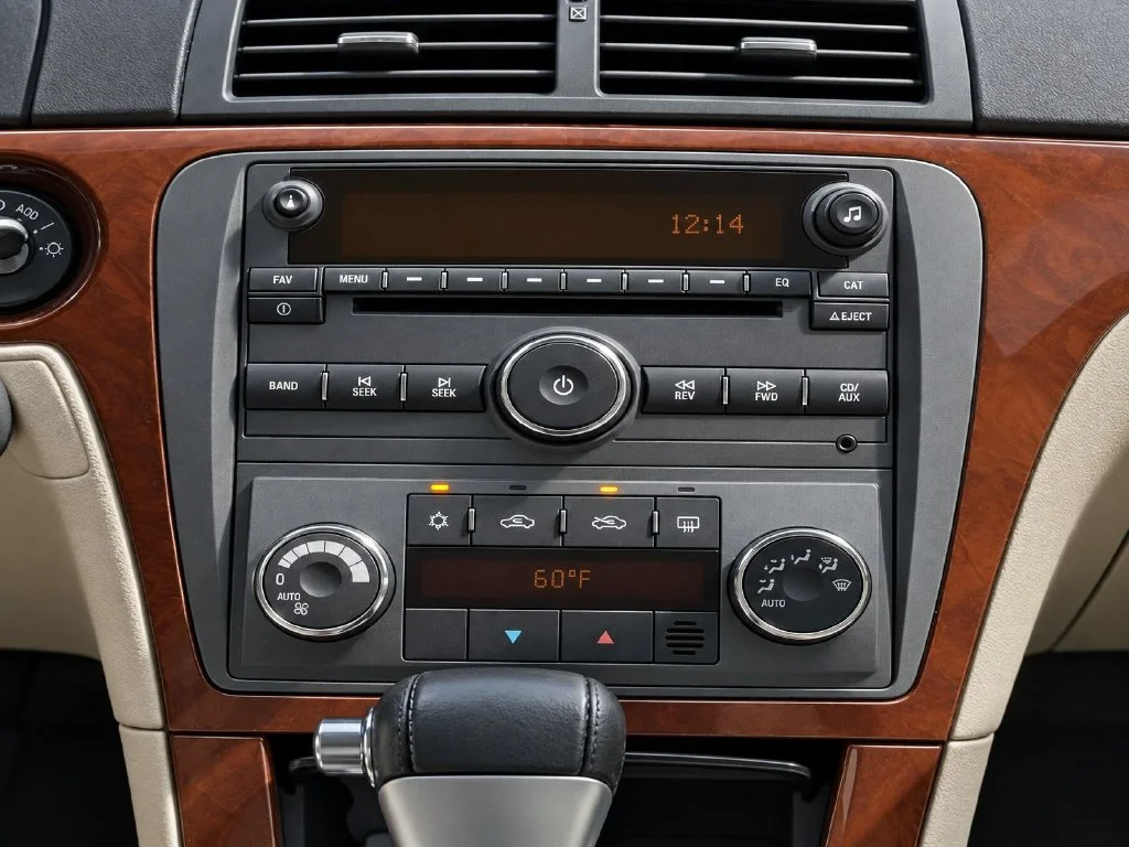 Used 2009 Black Saturn XR image 19