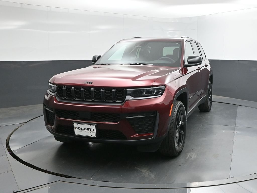 New 2026 Velvet Red Pearl-Coat Exterior Paint Jeep Altitude image 22