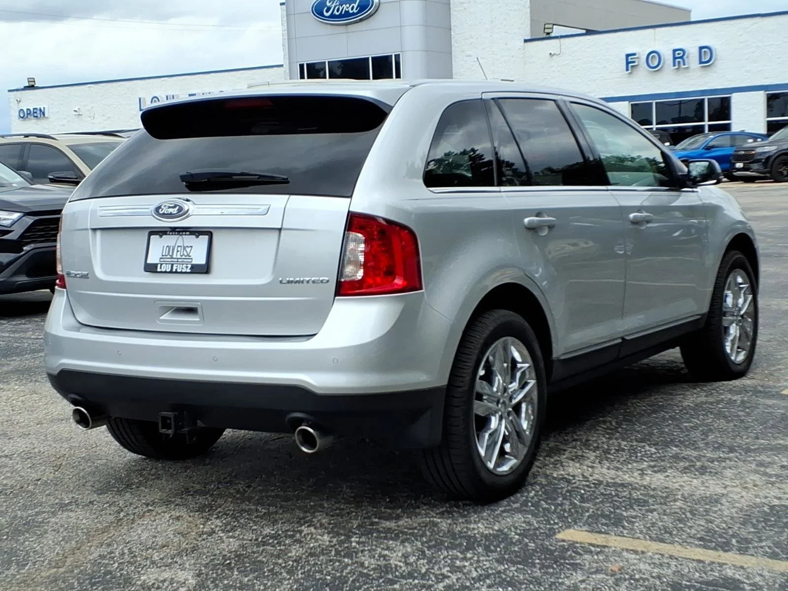 Used 2013 Ingot Silver Ford Limited image 26