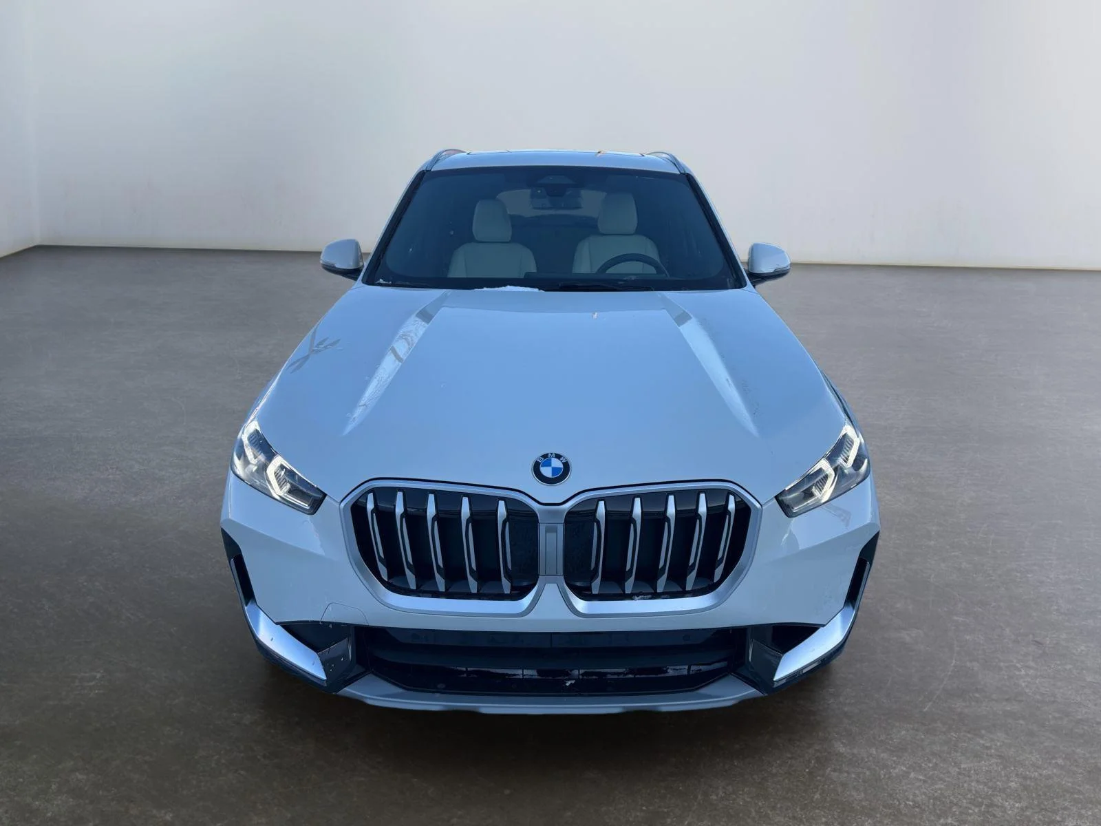 New 2026 Alpine White BMW xDrive28i image 10