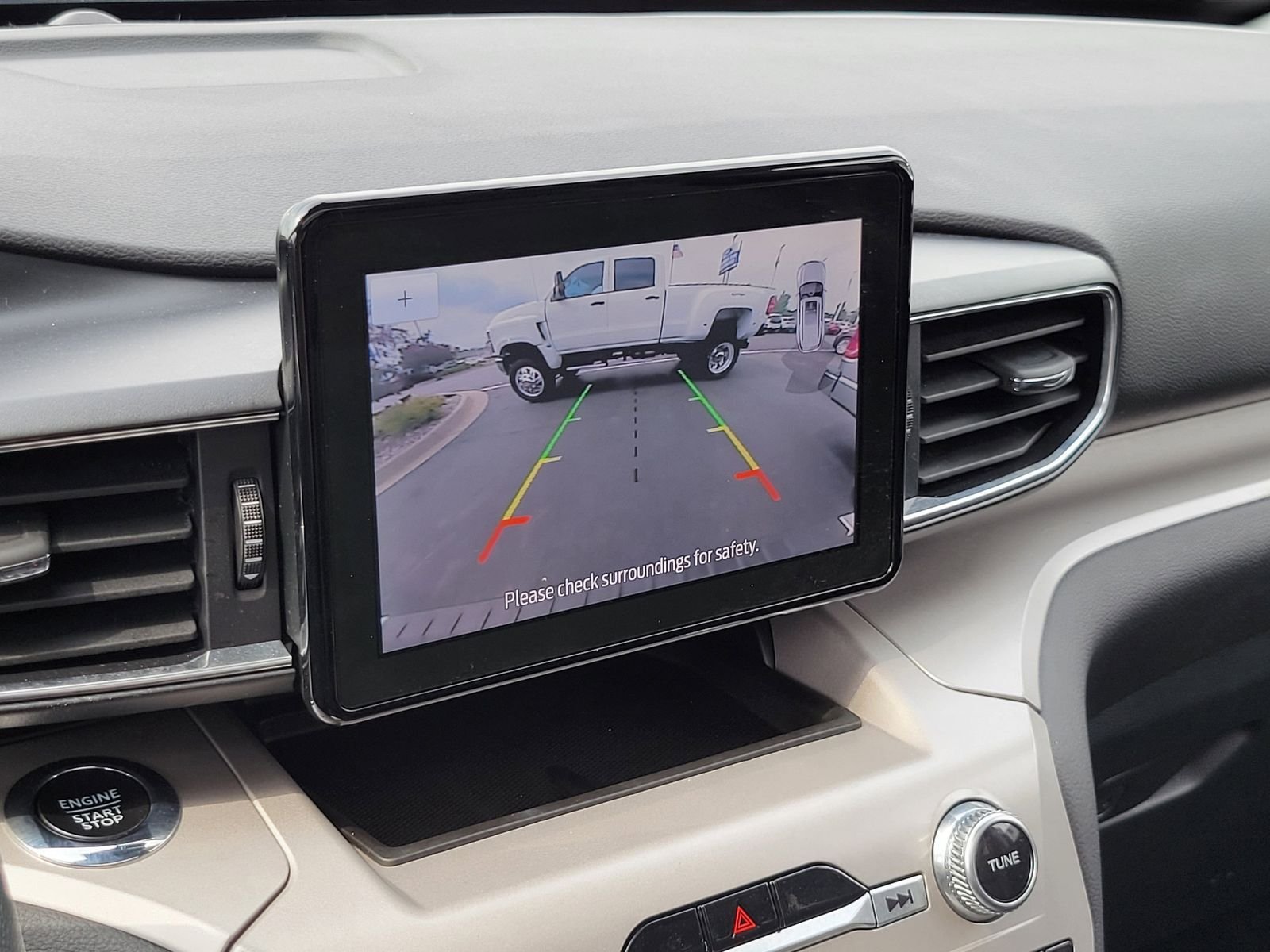 Certified Used 2023 Silver Ford XLT image 19