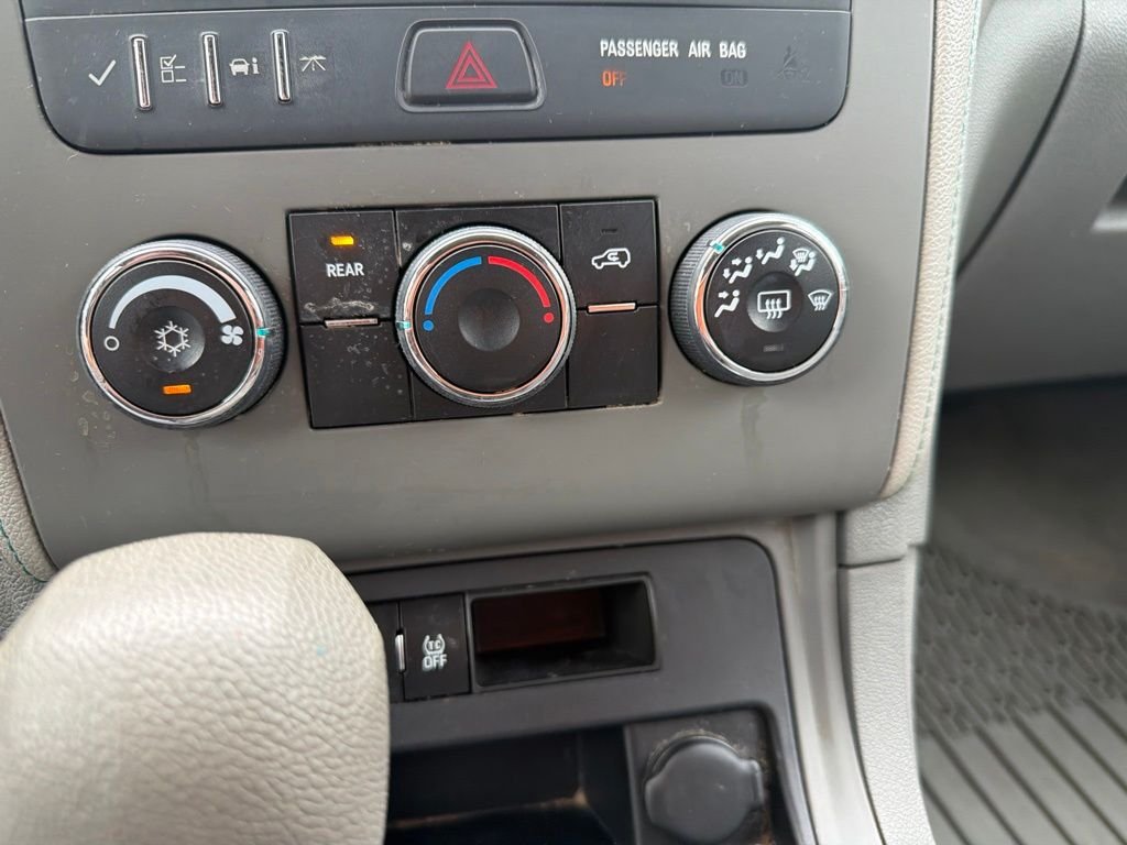 Used 2013 Blue Chevrolet LS image 17