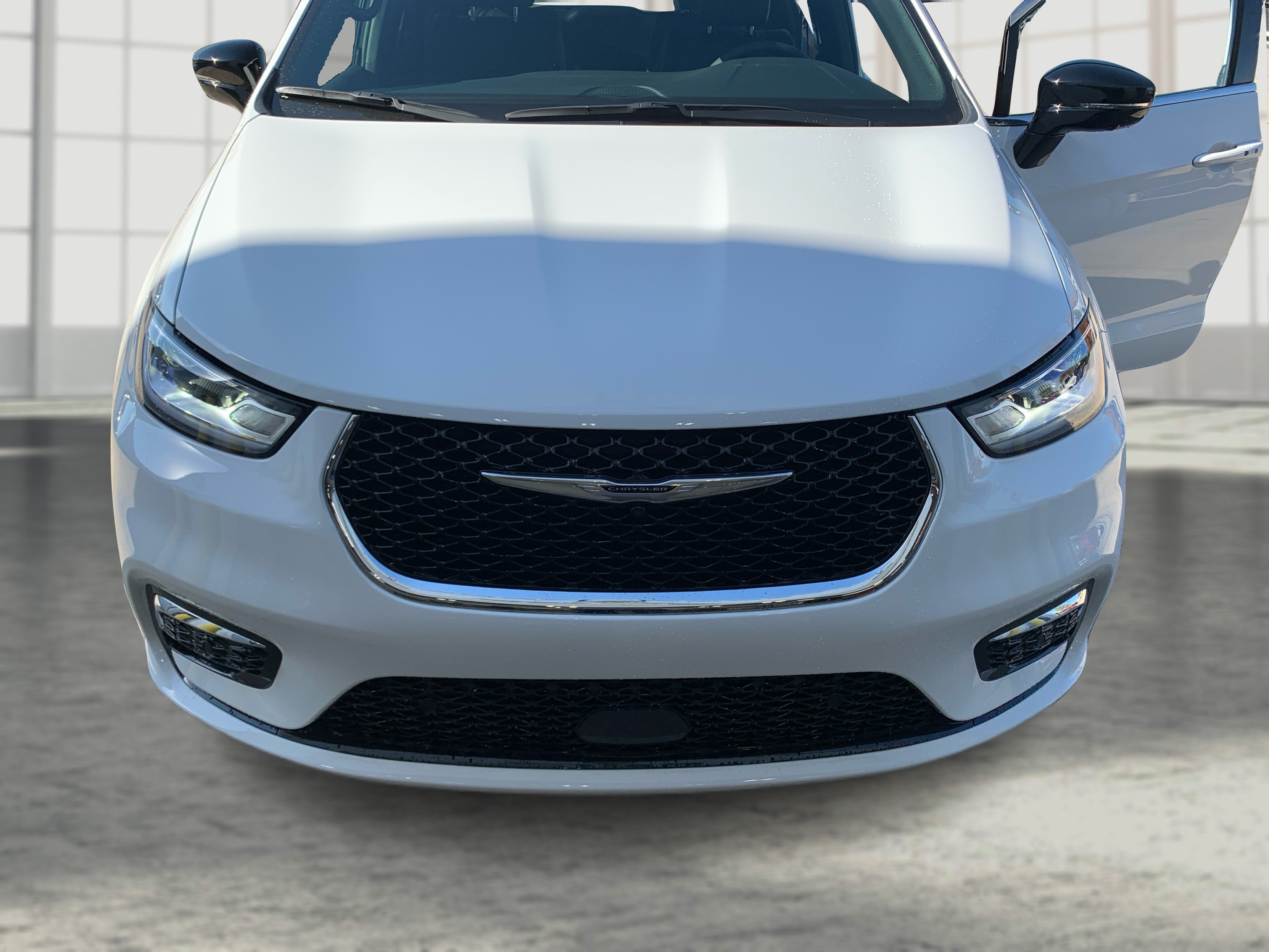 New 2026 Bright White Clear-Coat Exterior Paint Chrysler Select image 20