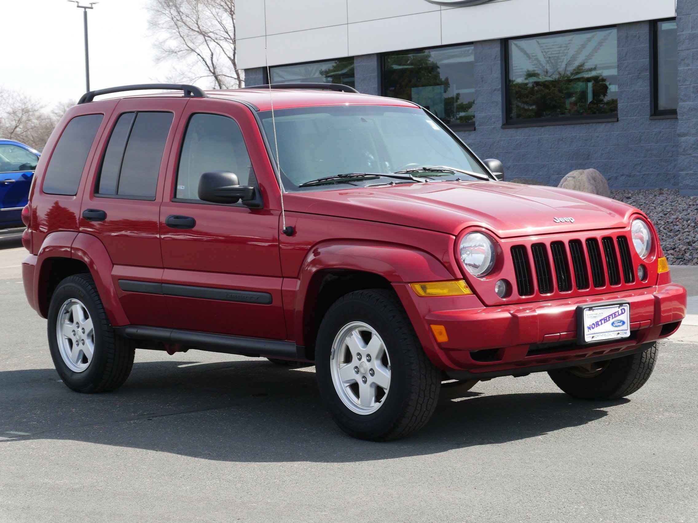 Used 2007 Jeep Liberty Sport with VIN 1J4GL48K07W701979 for sale in Northfield, Minnesota