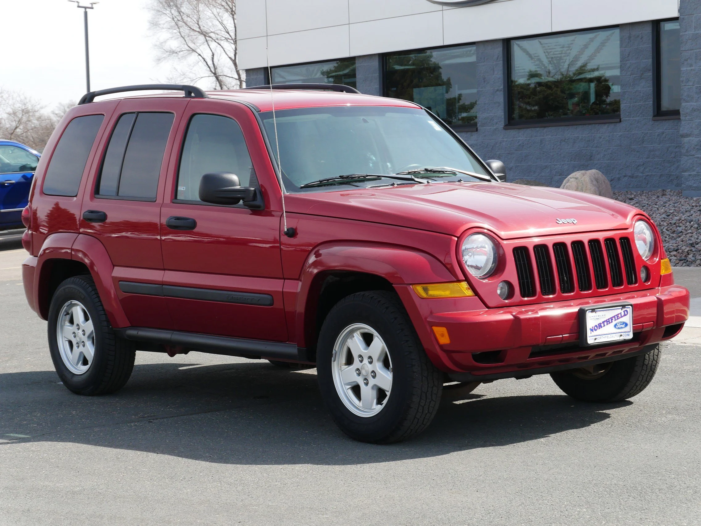 Used 2007 Jeep Liberty Sport with VIN 1J4GL48K07W701979 for sale in Northfield, Minnesota