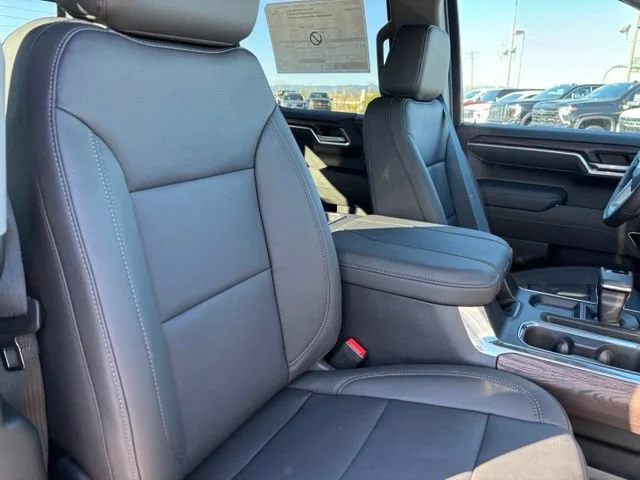 New 2026 Onyx Black GMC SLT image 25